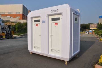 Mobilna toaleta i pryszni