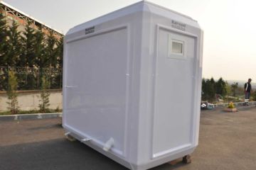 Mobilna toaleta i pryszni