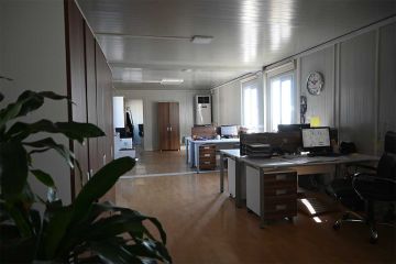 Budynki komercyjne i zarządcze 2