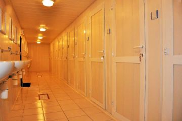 Kontener Sanitarny – Rodzaje, Wyposażenie